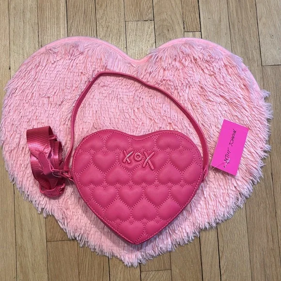 Betsey Johnson Quilted Heart Crossbody - Picture 1 of 10